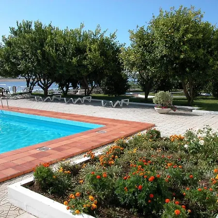 Touris Hotel 3*
